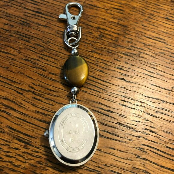 Tiger's Eye Luck 2010 Avon Quartz Clip on Watch Keychain - Picture 2 of 4